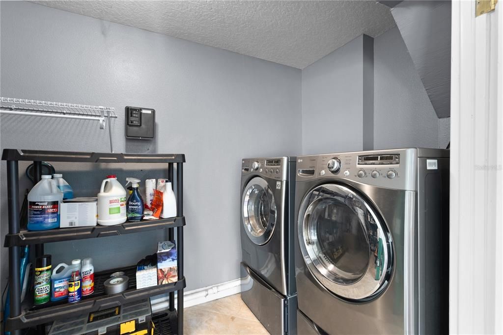 For Sale: $420,000 (4 beds, 2 baths, 2040 Square Feet)