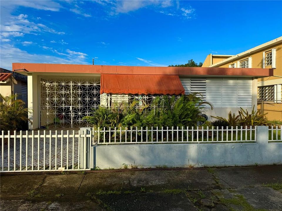 Recently Sold: $135,000 (4 beds, 2 baths, 1225 Square Feet)