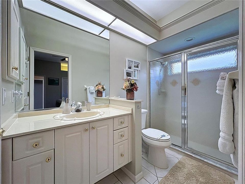 For Sale: $925,000 (4 beds, 3 baths, 2700 Square Feet)