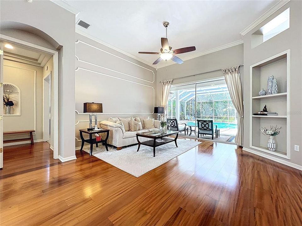 For Sale: $925,000 (4 beds, 3 baths, 2700 Square Feet)