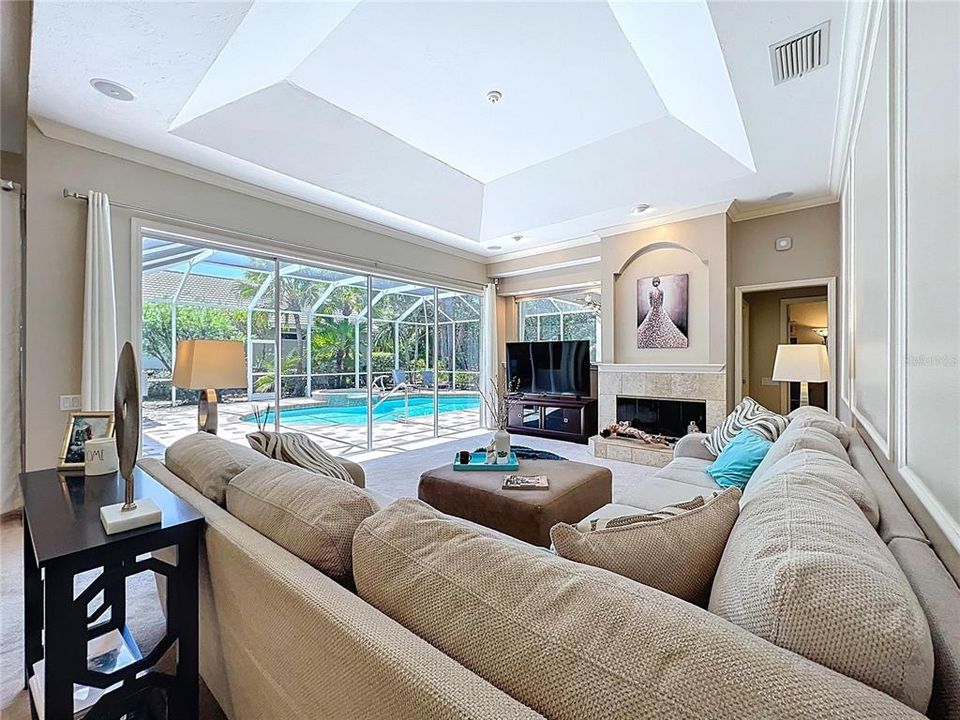 For Sale: $925,000 (4 beds, 3 baths, 2700 Square Feet)