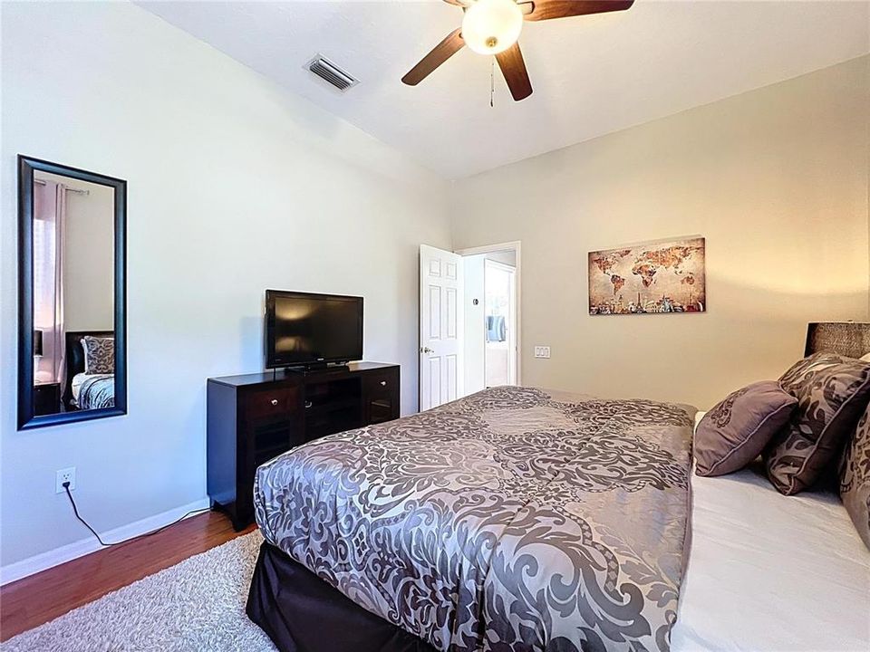 For Sale: $925,000 (4 beds, 3 baths, 2700 Square Feet)