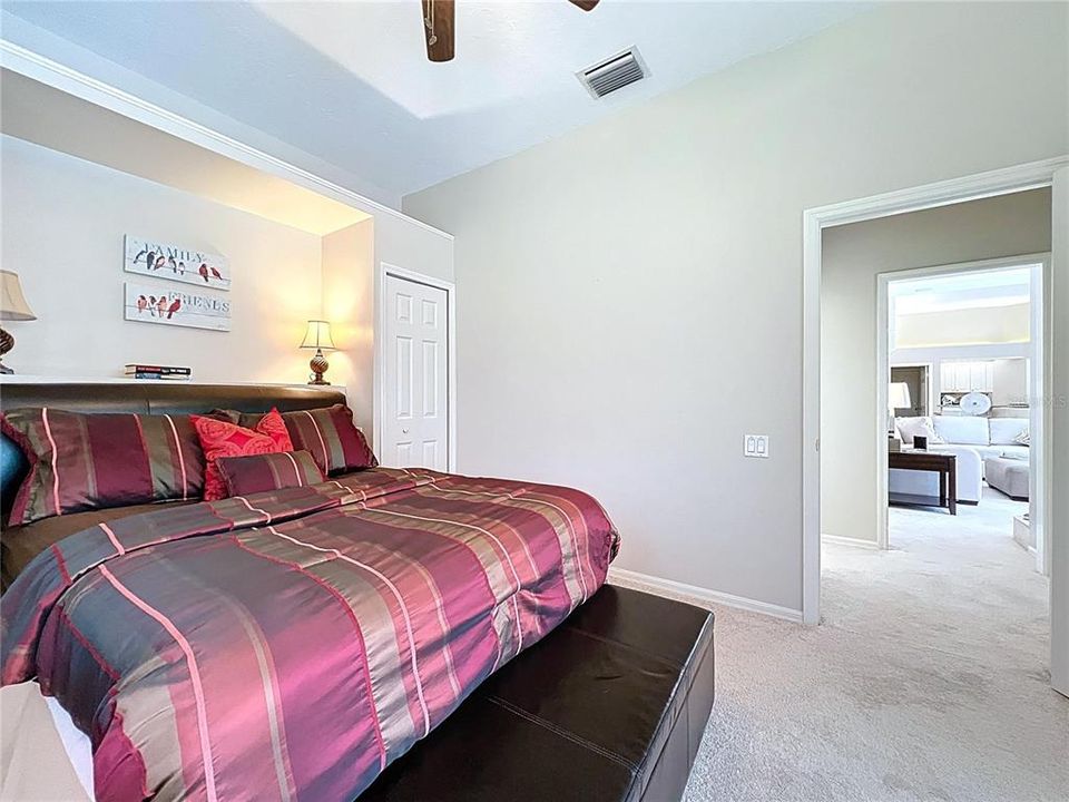 For Sale: $925,000 (4 beds, 3 baths, 2700 Square Feet)