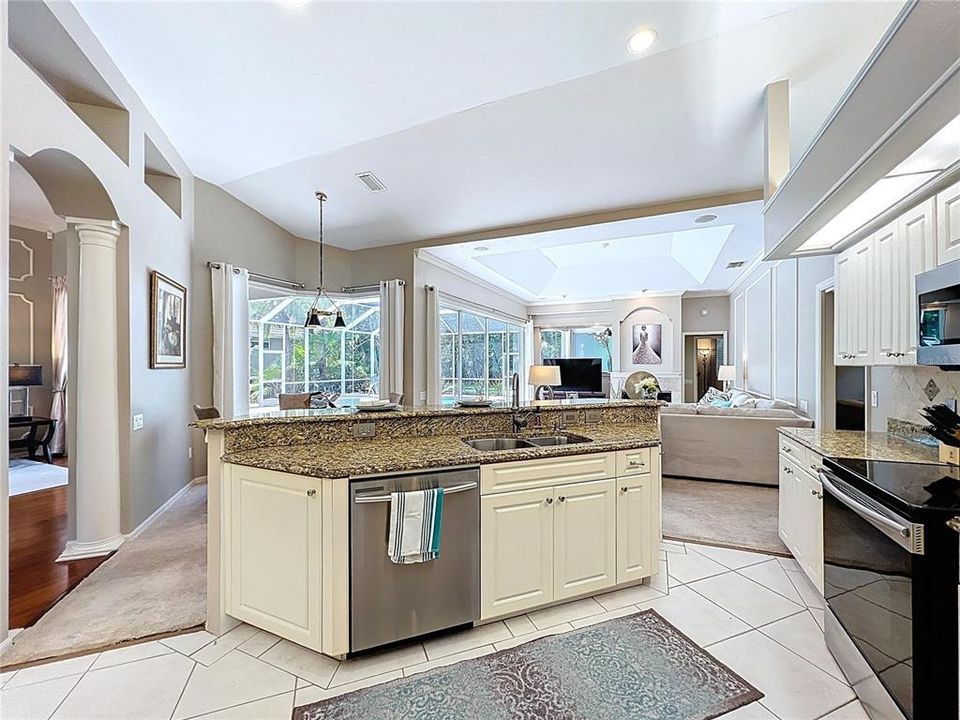 For Sale: $925,000 (4 beds, 3 baths, 2700 Square Feet)