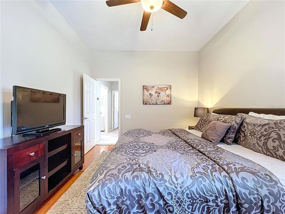 For Sale: $925,000 (4 beds, 3 baths, 2700 Square Feet)