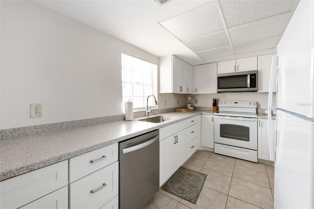 Activo con contrato: $199,000 (2 camas, 2 baños, 1056 Pies cuadrados)