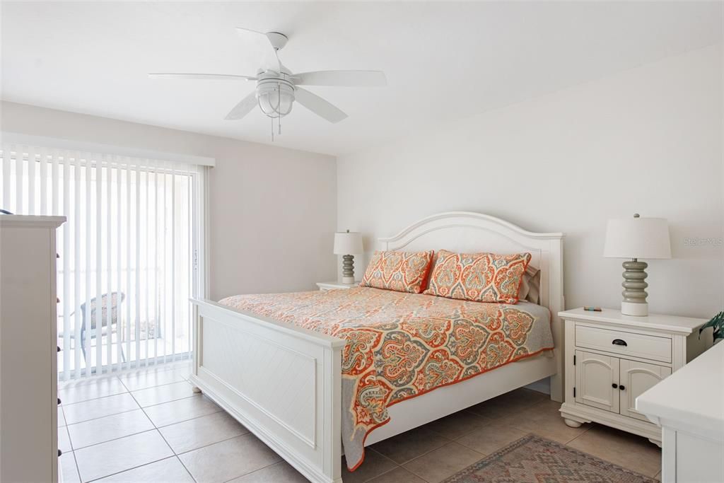 Activo con contrato: $199,000 (2 camas, 2 baños, 1056 Pies cuadrados)