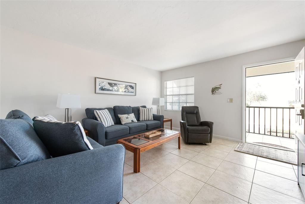 Activo con contrato: $199,000 (2 camas, 2 baños, 1056 Pies cuadrados)