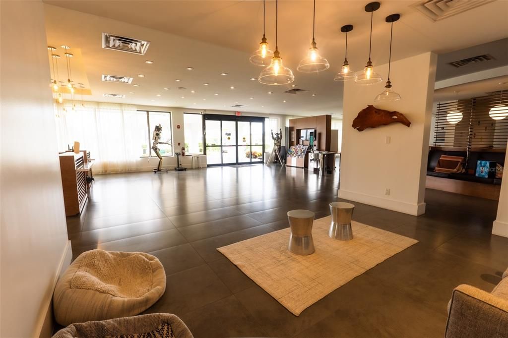 待售: $95,000 (0 贝兹, 1 浴室, 325 平方英尺)