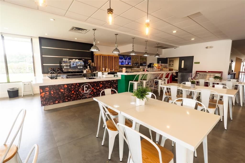 待售: $95,000 (0 贝兹, 1 浴室, 325 平方英尺)