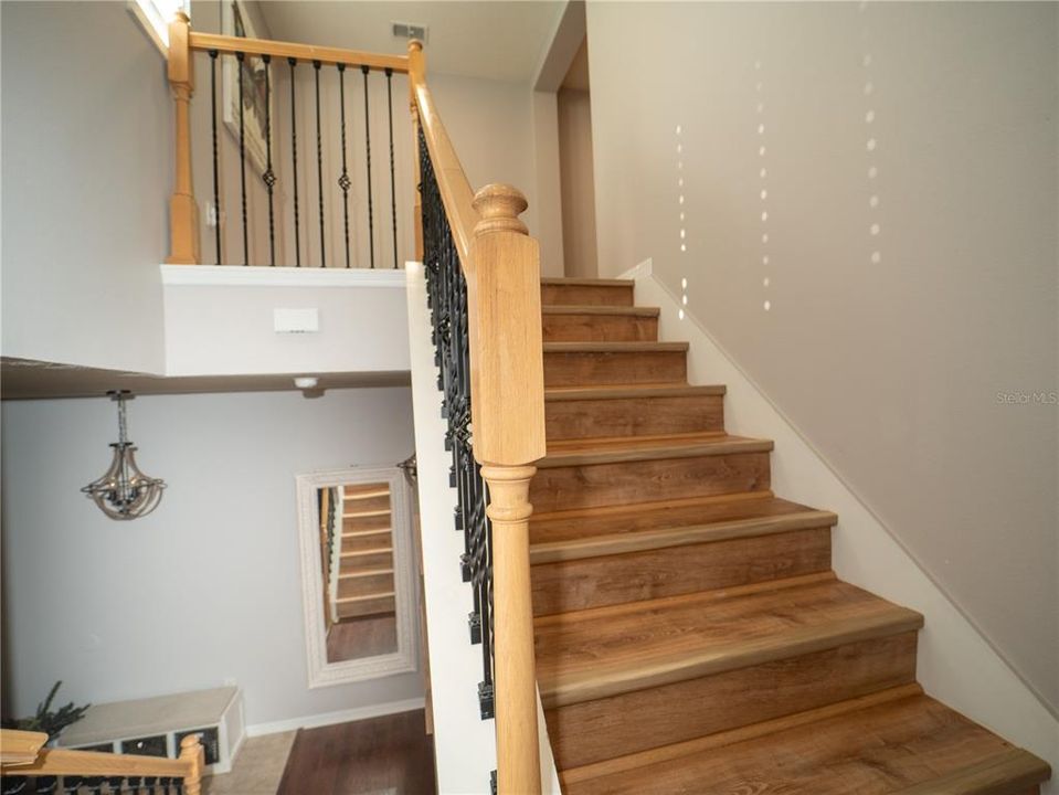 Под контрактом: $759,900 (4 спален, 3 ванн, 2635 Квадратных фут)