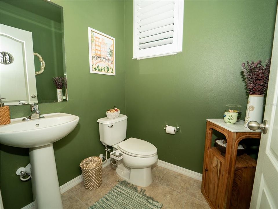 Под контрактом: $759,900 (4 спален, 3 ванн, 2635 Квадратных фут)