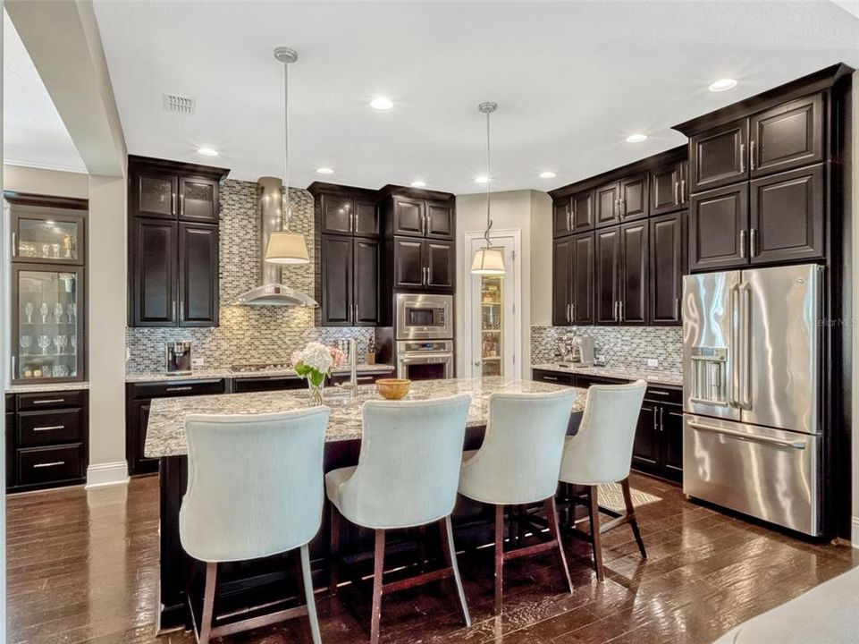 For Sale: $1,399,990 (5 beds, 4 baths, 3802 Square Feet)