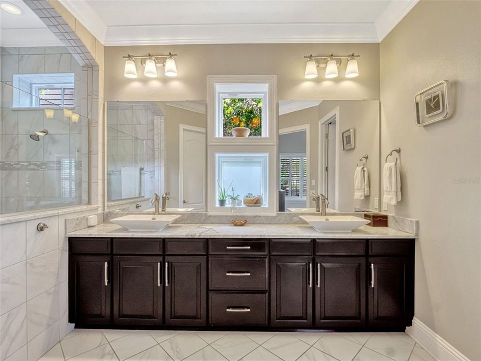 For Sale: $1,399,990 (5 beds, 4 baths, 3802 Square Feet)