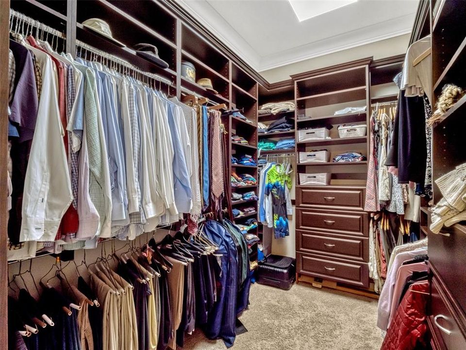 For Sale: $1,399,990 (5 beds, 4 baths, 3802 Square Feet)