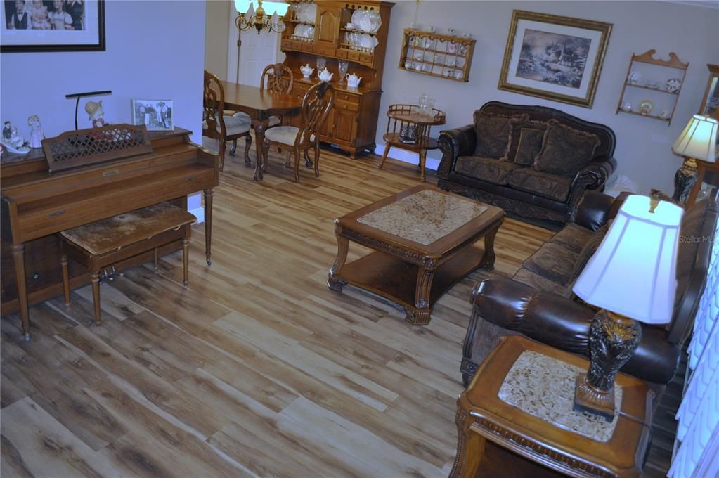 For Sale: $633,600 (4 beds, 3 baths, 2304 Square Feet)