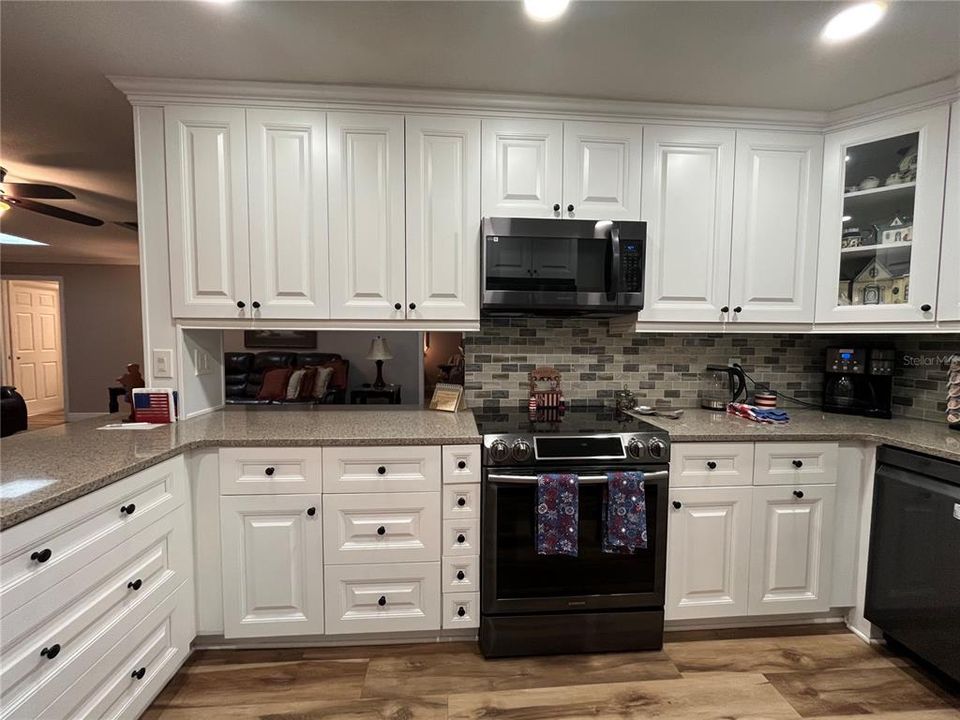 For Sale: $633,600 (4 beds, 3 baths, 2304 Square Feet)