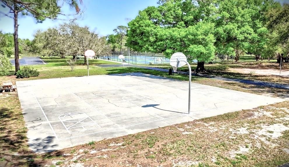 For Sale: $633,600 (4 beds, 3 baths, 2304 Square Feet)