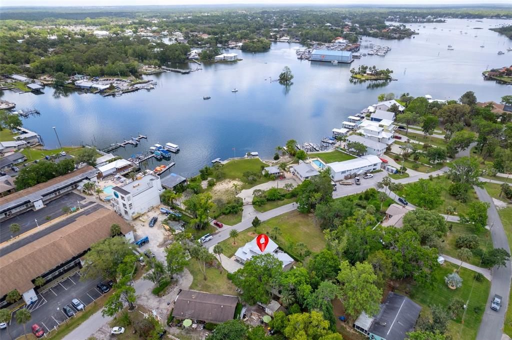 Active With Contract: $355,500 (3 beds, 2 baths, 1794 Square Feet)