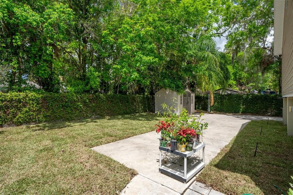 Active With Contract: $355,500 (3 beds, 2 baths, 1794 Square Feet)