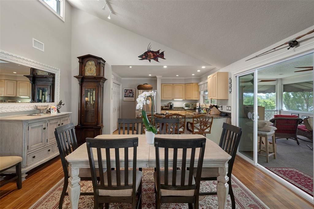 Active With Contract: $355,500 (3 beds, 2 baths, 1794 Square Feet)