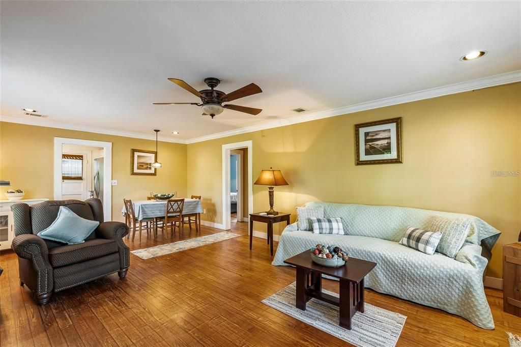 For Sale: $299,000 (0 beds, 0 baths, 832 Square Feet)
