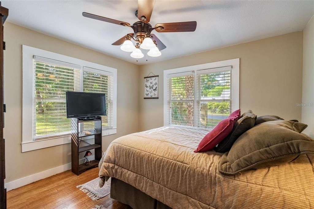 For Sale: $299,000 (0 beds, 0 baths, 832 Square Feet)