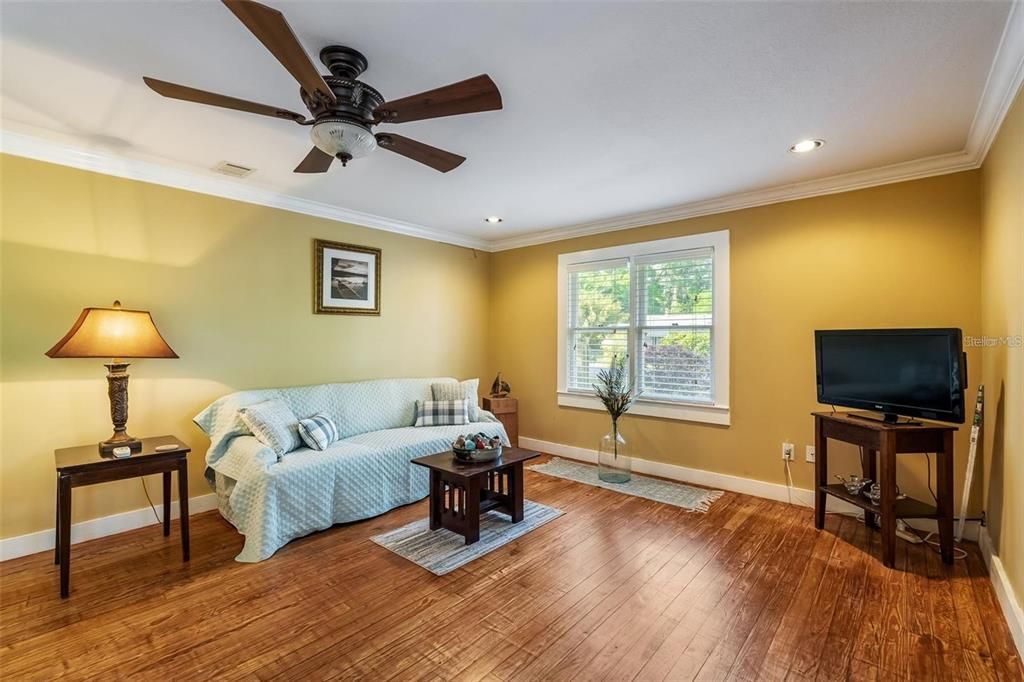For Sale: $299,000 (0 beds, 0 baths, 832 Square Feet)