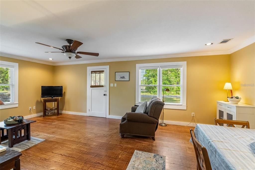 For Sale: $299,000 (0 beds, 0 baths, 832 Square Feet)