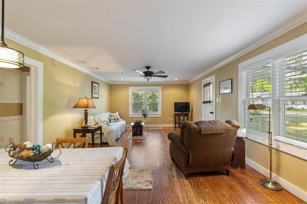 For Sale: $299,000 (0 beds, 0 baths, 832 Square Feet)