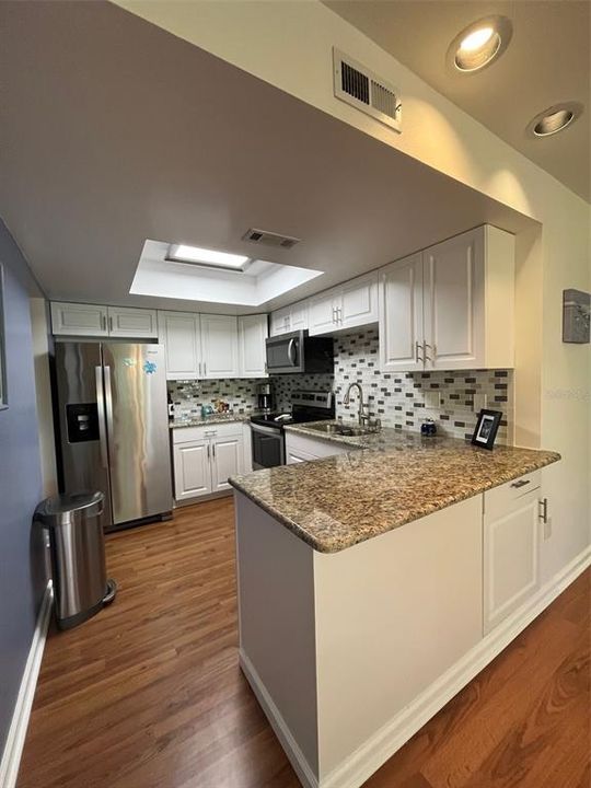 Active With Contract: $204,999 (2 beds, 2 baths, 1050 Square Feet)