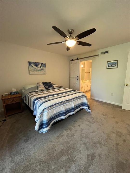 Active With Contract: $204,999 (2 beds, 2 baths, 1050 Square Feet)