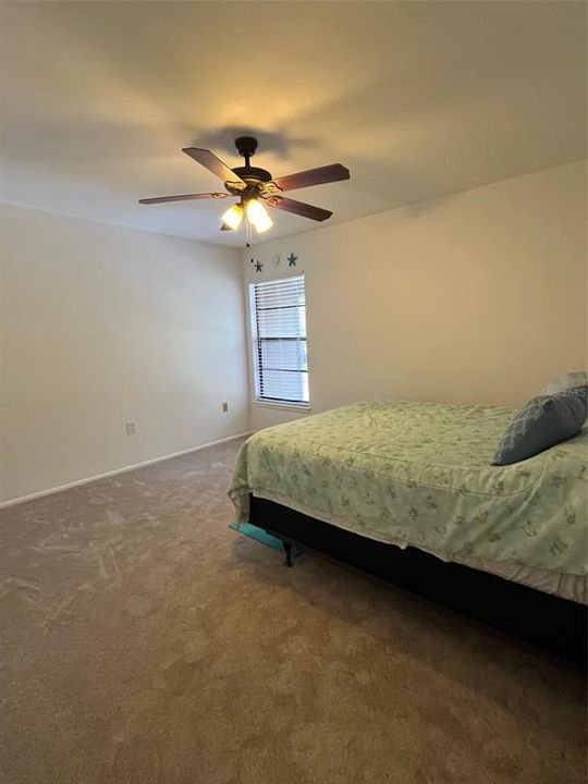 Active With Contract: $204,999 (2 beds, 2 baths, 1050 Square Feet)