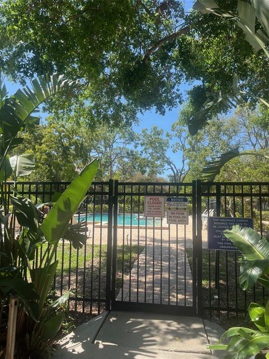 Active With Contract: $204,999 (2 beds, 2 baths, 1050 Square Feet)