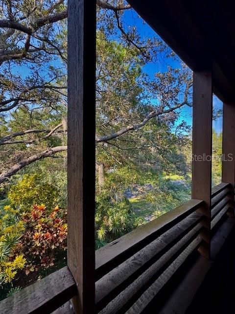 Active With Contract: $204,999 (2 beds, 2 baths, 1050 Square Feet)