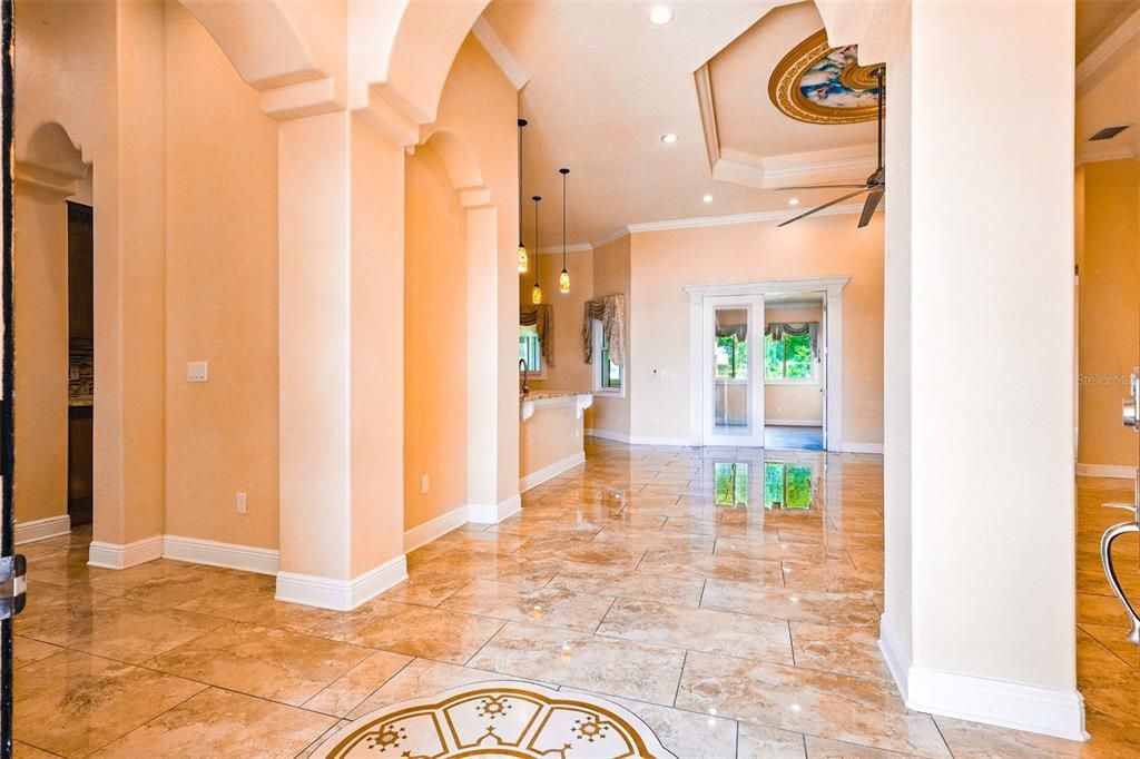 На продажу: $825,000 (4 спален, 3 ванн, 4356 Квадратных фут)