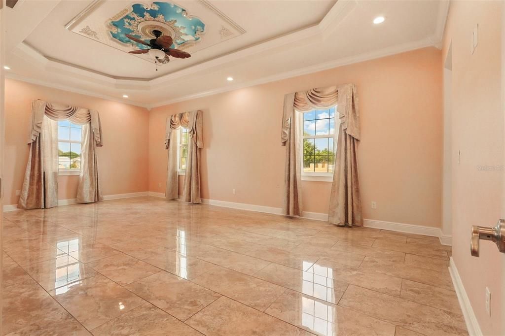 На продажу: $825,000 (4 спален, 3 ванн, 4356 Квадратных фут)