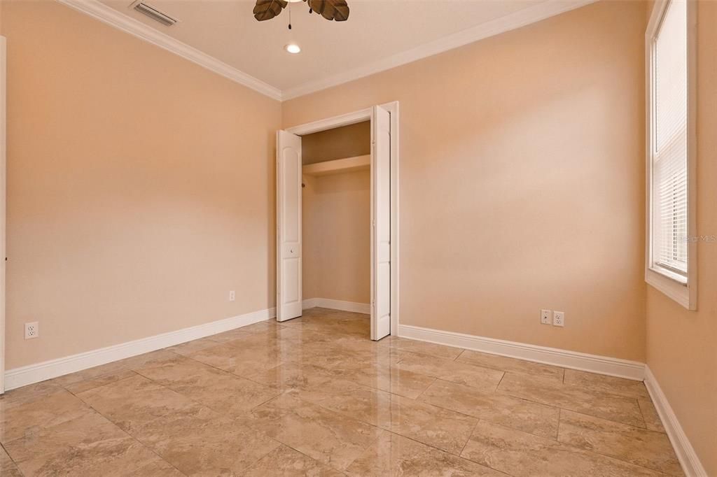 На продажу: $825,000 (4 спален, 3 ванн, 4356 Квадратных фут)