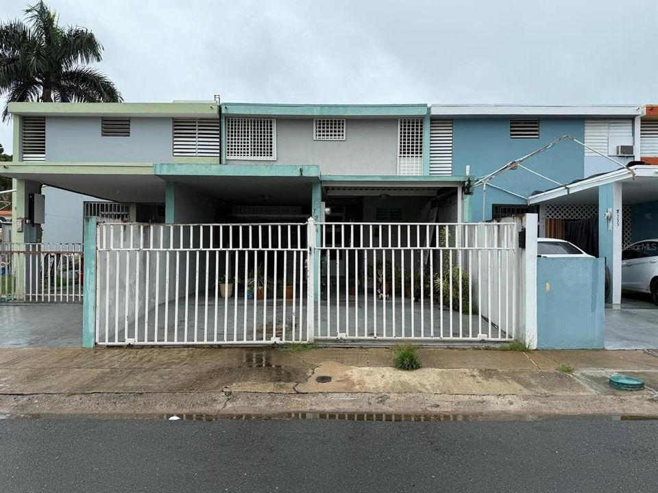 Recently Sold: $105,000 (3 beds, 2 baths, 1100 Square Feet)