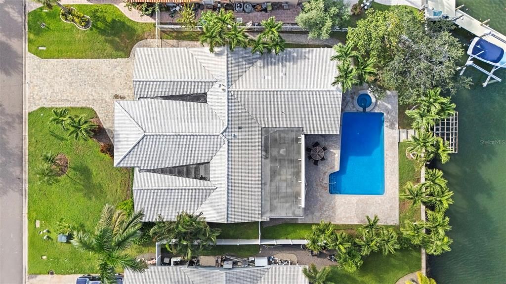 Под контрактом: $1,450,000 (5 спален, 2 ванн, 3082 Квадратных фут)