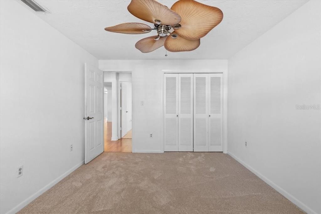 Под контрактом: $1,450,000 (5 спален, 2 ванн, 3082 Квадратных фут)