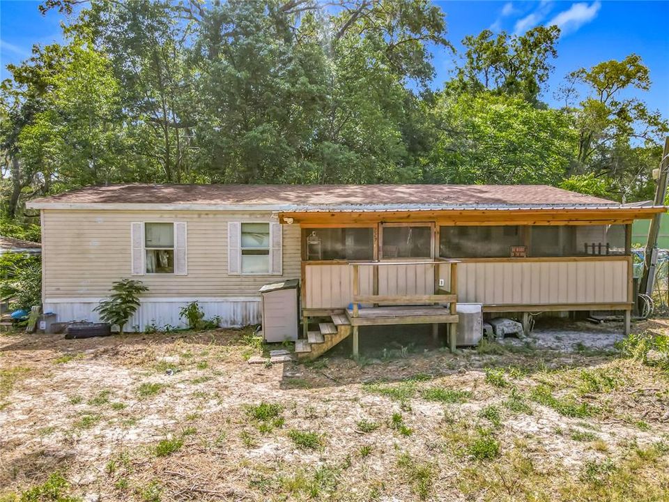 Recently Sold: $175,000 (3 beds, 2 baths, 1296 Square Feet)