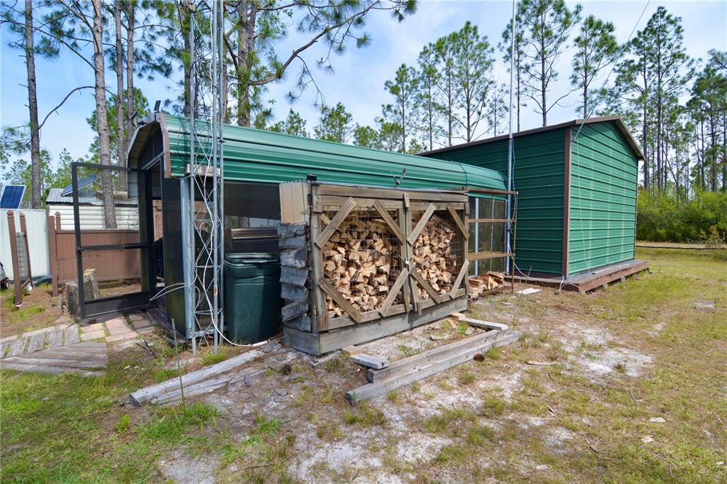 待售: $399,999 (93.63 acres)