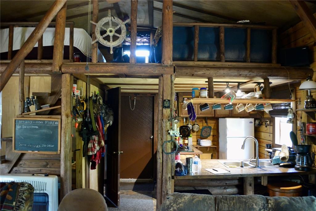 待售: $399,999 (93.63 acres)