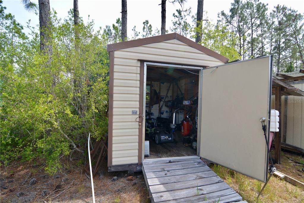 待售: $399,999 (93.63 acres)