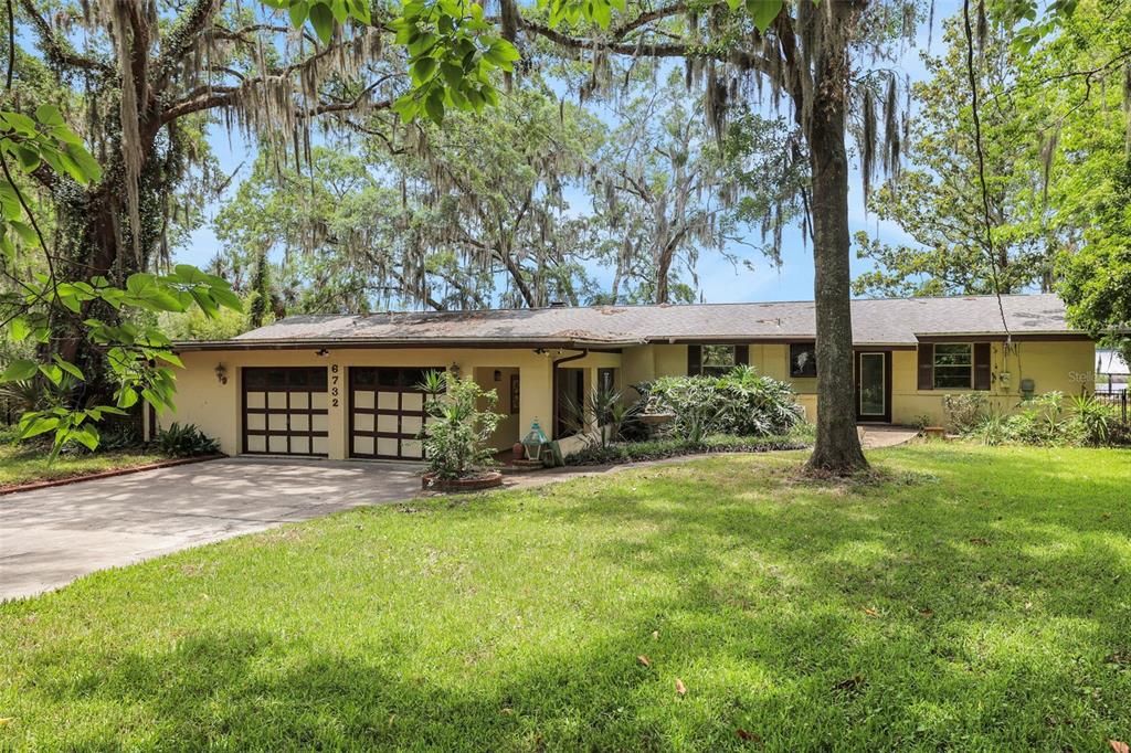 Vendido Recientemente: $662,900 (3 camas, 2 baños, 2016 Pies cuadrados)