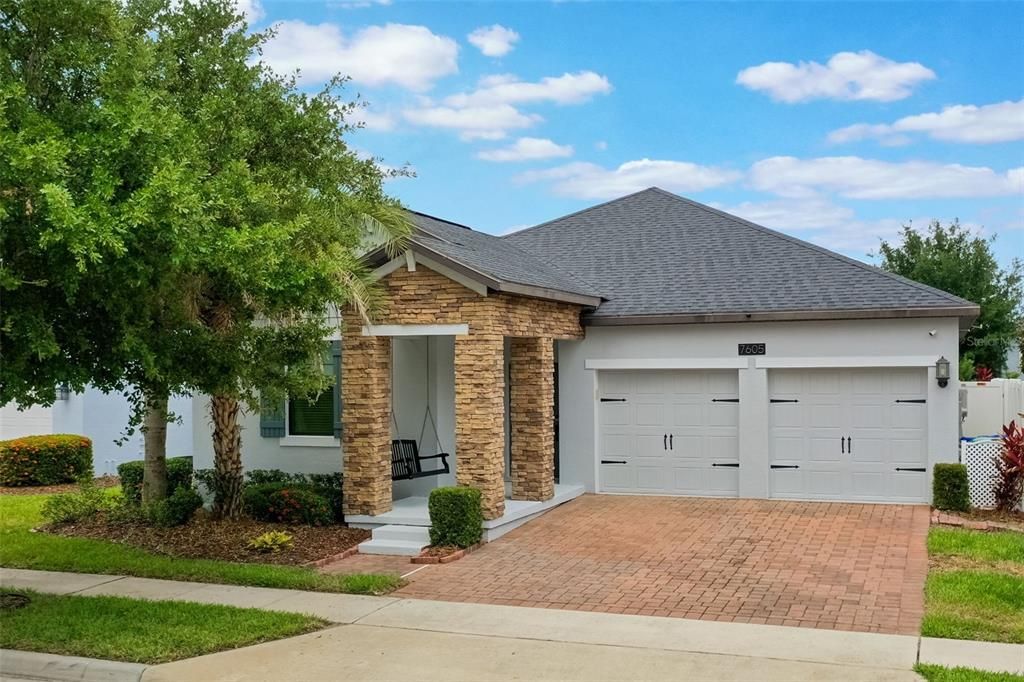 Recently Sold: $575,000 (4 beds, 3 baths, 2076 Square Feet)