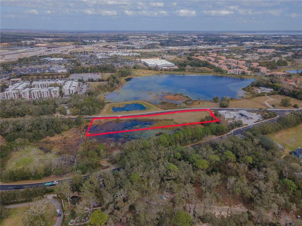 待售: $750,000 (2.11 acres)