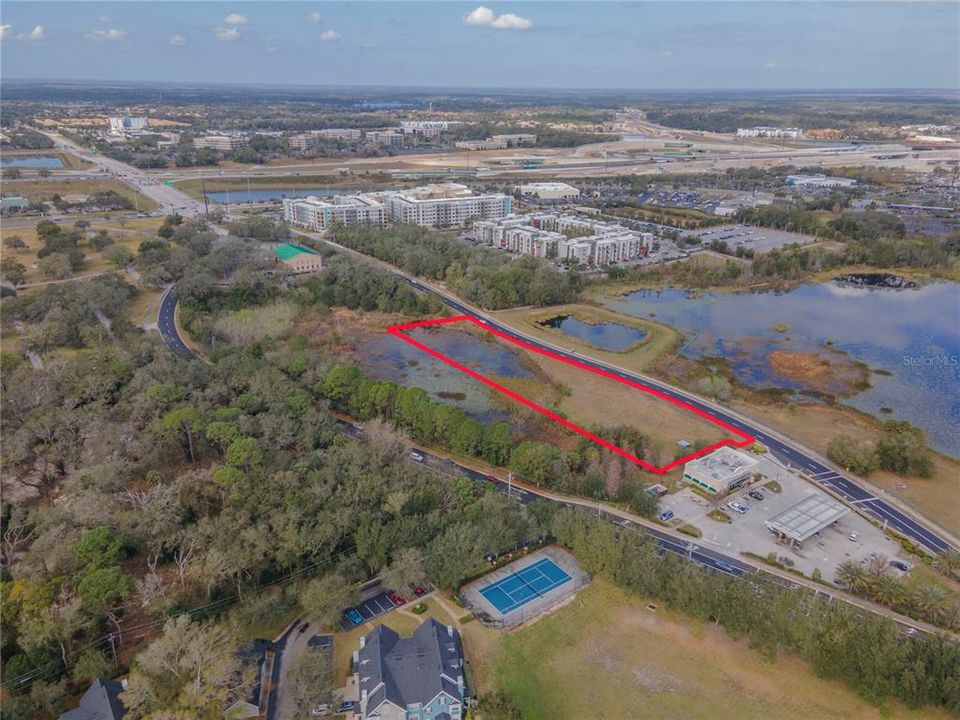 待售: $750,000 (2.11 acres)