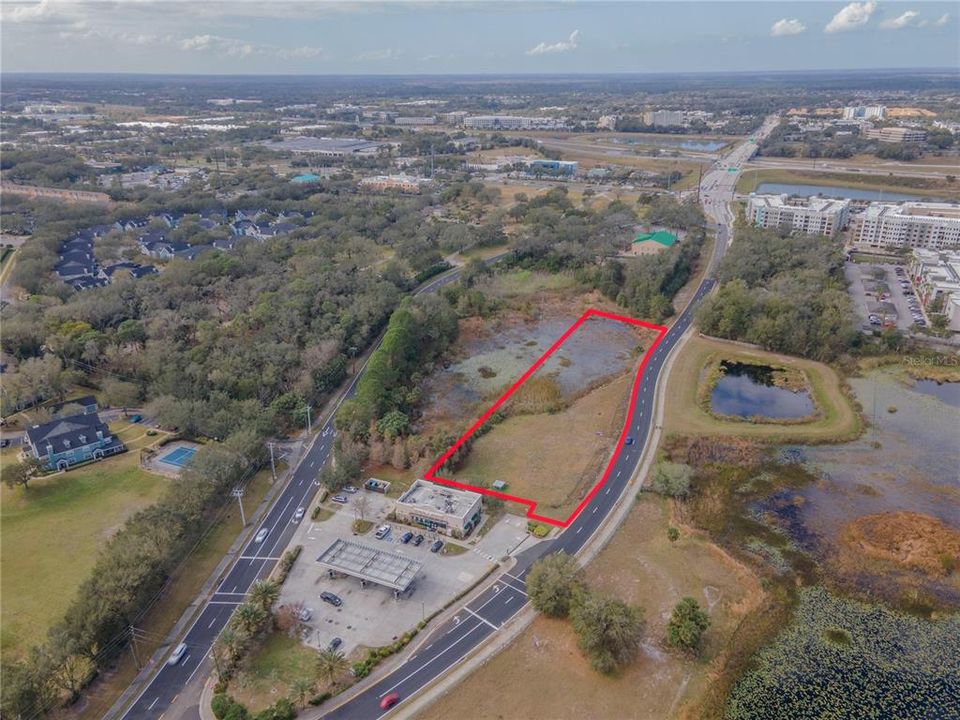 待售: $750,000 (2.11 acres)